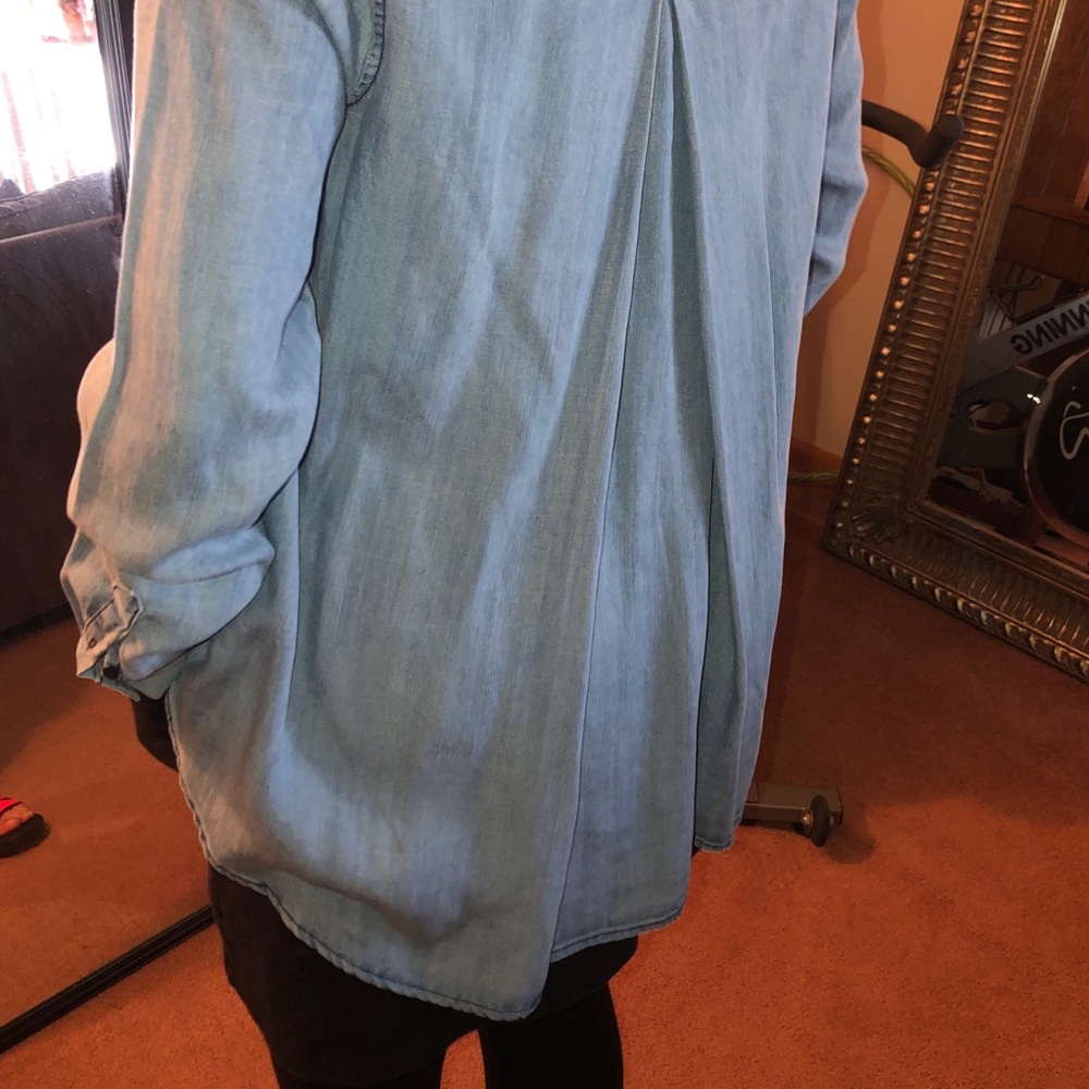 NEW CHAMBRAY SOFT DENIM TOP🔴SALE